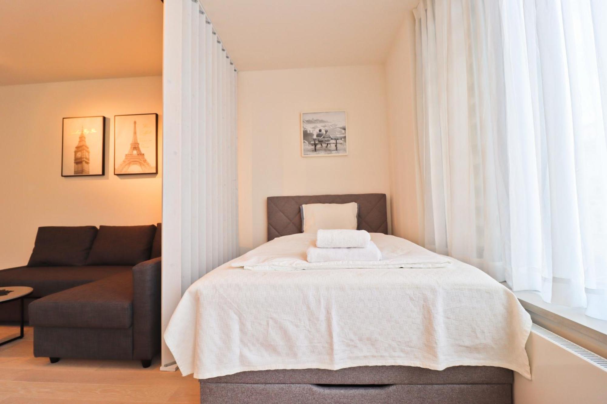 Sunny Apartment In Smichov, Prague 5 Extérieur photo
